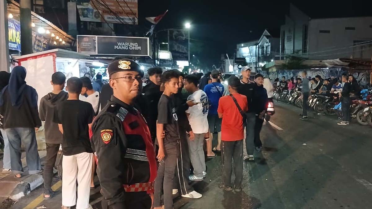 Nobar Persib di Purwakarta Ramai, Polisi Turun Jaga Suasana Tetap Kondusif