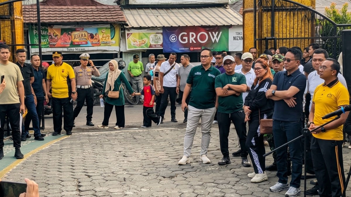 Milad KAHMI ke-60 di Purwakarta Diwarnai Jalan Sehat, Polisi Turut Jaga Kelancaran Acara